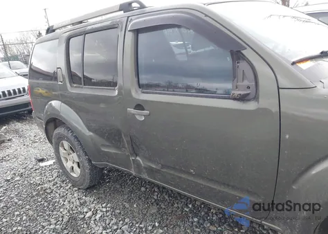 2005 Nissan Pathfinder Se z USA, uszkodzony, nr VIN 5N1AR18U65C722386